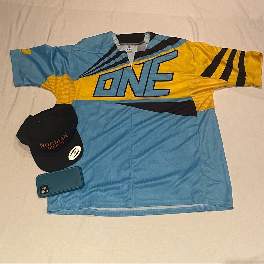 Ion cycling / biking shirt